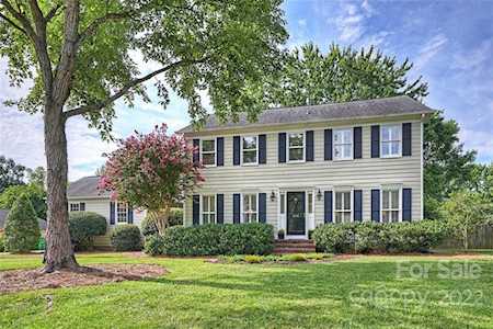 5115 Summer Gate Dr Charlotte, NC 28226