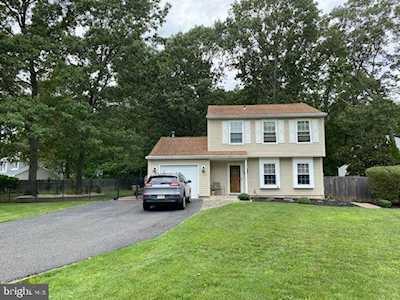 58 Saint Moritz Dr Sicklerville, NJ 08081