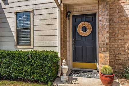 3635 Garden Brook Drive #21200 Farmers Branch, TX 75234