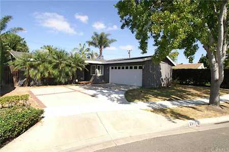 2511 Bowdoin Place Costa Mesa, CA 92626