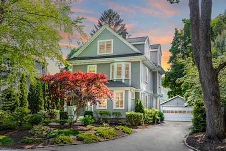 9 Hunting Street Wellesley, MA 02481