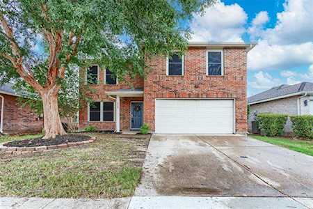 2729 Prairie Creek Drive Mckinney, TX 75071