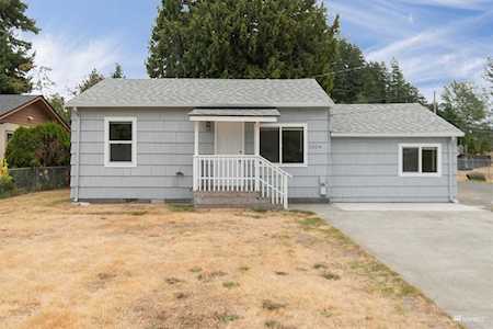 1042 3rd Ave SW Castle Rock, WA 98611