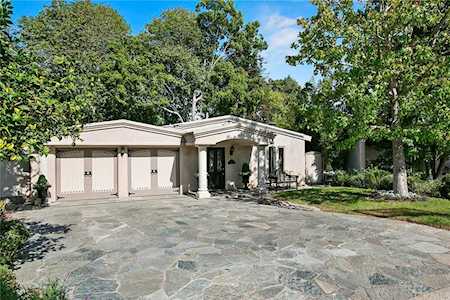 735 Saint James Rd Newport Beach, CA 92663