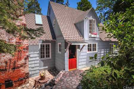 27809 Lakes Edge Road Lake Arrowhead, CA 92352
