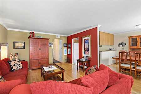 128 E Palmdale Ave #4 Orange, CA 92865