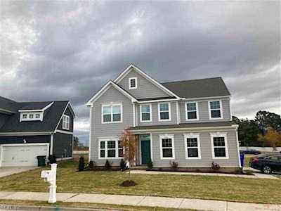 302 Terrywood Dr Suffolk, VA 23434