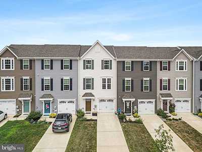 305 Sammy St Swedesboro, NJ 08085