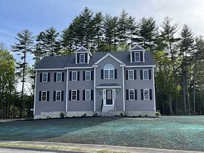 51 Fieldstone Lane Billerica, MA 01821