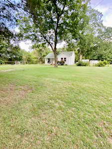 647 Hobbs Mill Rd Dearing, GA 30808