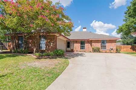 601 Tanbark Drive Euless, TX 76040