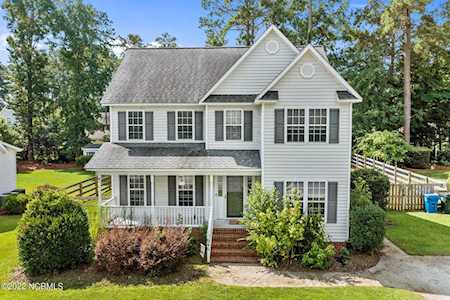 646 Chaucer Drive Winterville, NC 28590