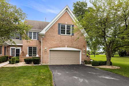 1511 Harbour Towne Place Naperville, IL 60564