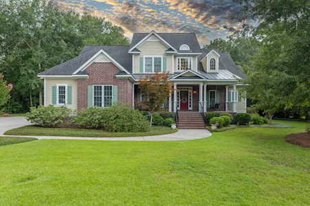 1004 Poconos Ct Summerville, SC 29483