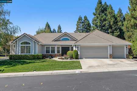 305 Tuscany Ct Danville, CA 94506