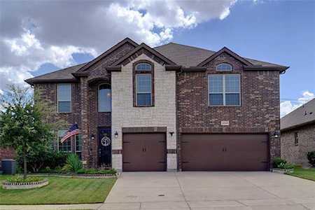 2120 Rosalinda Pass Fort Worth, TX 76131