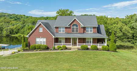 465 Blossom Ridge Dr Shepherdsville, KY 40165