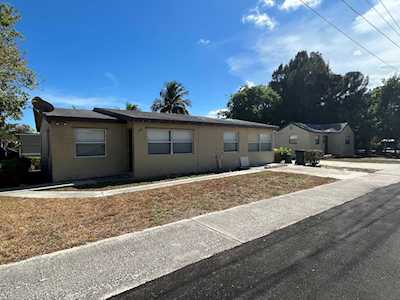 302 SW 10th Avenue Delray Beach, FL 33444