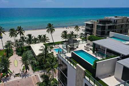 2101 S Surf Rd #PHC Hollywood, FL 33019