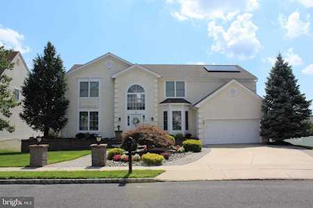 5 Slate Ct Sicklerville, NJ 08081