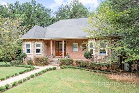 3595 Lake Bluff Dr Sherrills Ford, NC 28673