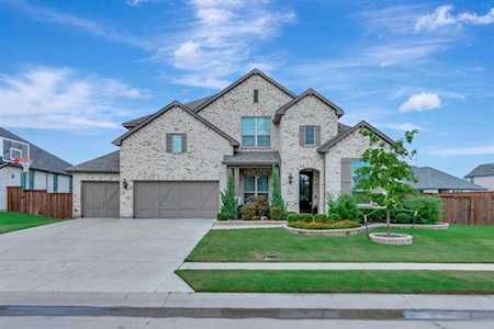1145 Lake Hills Trail Roanoke, TX 76262