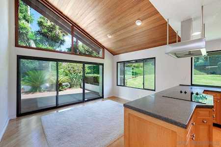 1332 Sun Valley Rd Solana Beach, CA 92075