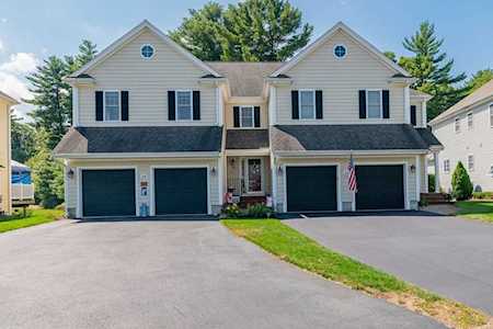 15 Stagecoach Ln #15 East Bridgewater, MA 02333