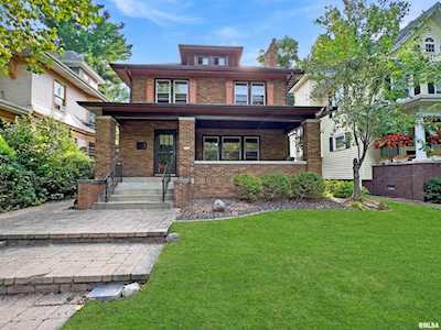 1114 N Parkside Dr Peoria, IL 61606