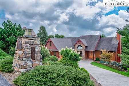 230 Cezanne Dr Blowing Rock, NC 28605