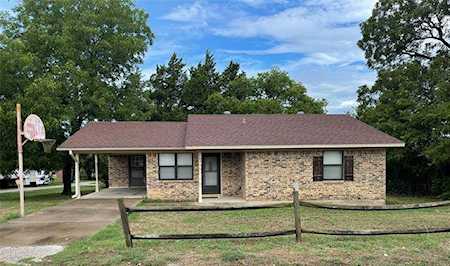 103 Hill Valley View, TX 76272