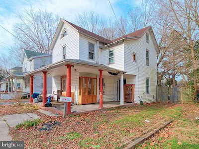 709 Grove St E Delmar, DE 19940