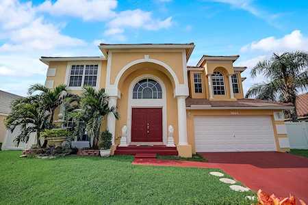 3864 Jonathans Way Boynton Beach, FL 33436