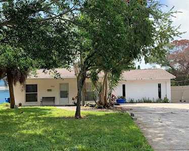 2641 Miranda Way S St. Petersburg, FL 33712