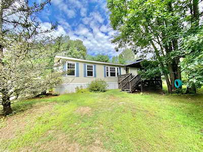 207 Redwood Rd Loudon, NH 03307