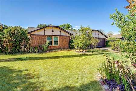 8408 Hillcrest Court North Richland Hills, TX 76182
