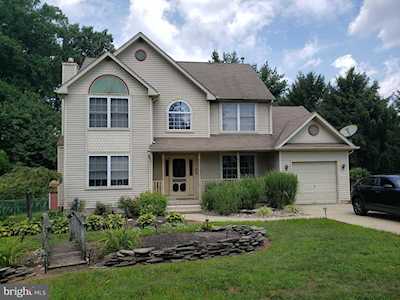 105 Snyder Ave Bellmawr, NJ 08031