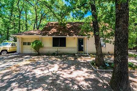 3907 County Road 3322 Greenville, TX 75402