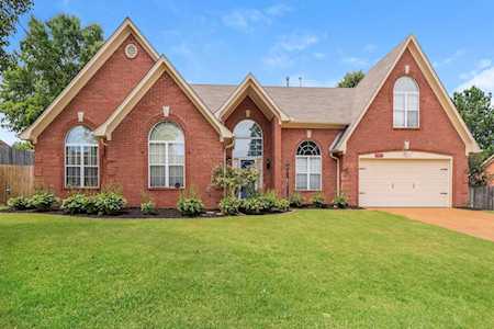 4937 Rivercrest Dr Bartlett, TN 38135