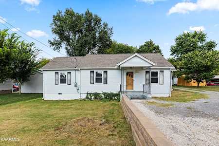 2713 Sanderson Rd Knoxville, TN 37921