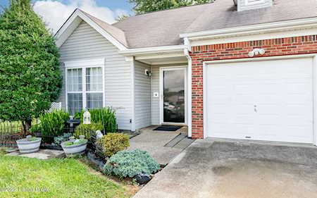 160 Frank Ln Mt Washington, KY 40047