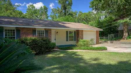 2527 Lawrence Dr Tallahassee, FL 32303