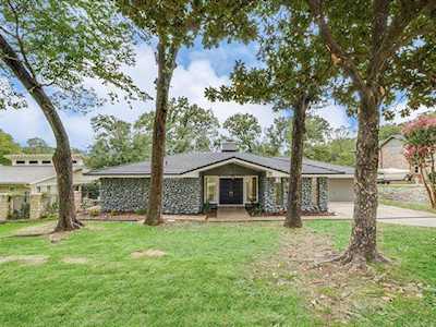 716 Rankin Drive Bedford, TX 76022