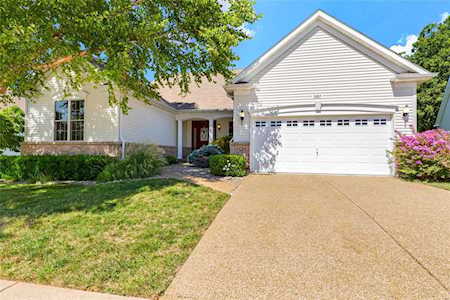 587 Owls Perch Dr Lake St Louis, MO 63367
