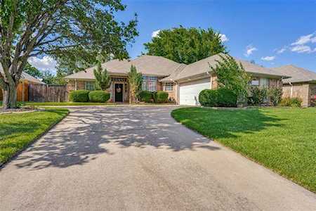 7825 Hightower Drive North Richland Hills, TX 76182