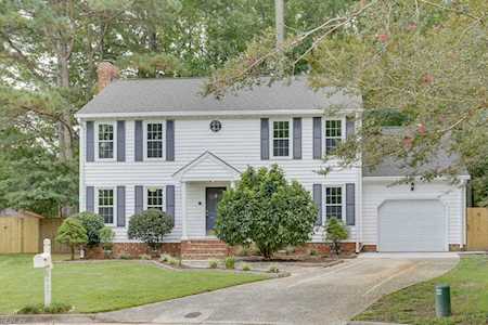 717 Hempstead Ct Chesapeake, VA 23322