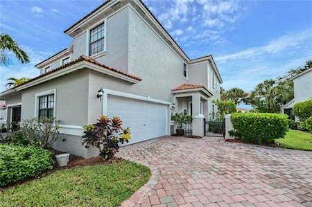 14785 Pinnacle Pl #351 Naples, FL 34119