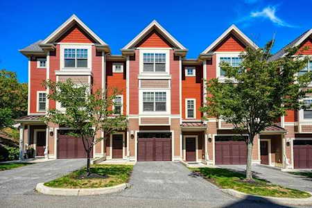 2003 Symmes Cir #2003 Arlington, MA 02474