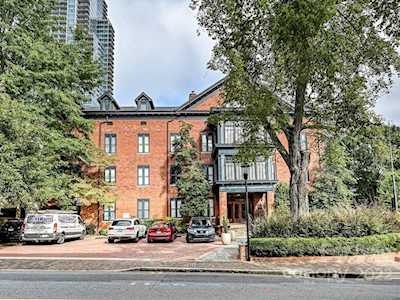 229 N Poplar St Charlotte, NC 28202