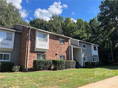 2901 Heathstead Place Charlotte, NC 28210